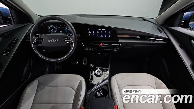 Kia Niro Signature 2022 — фото 7