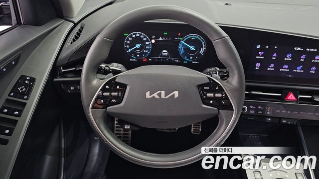 Kia Niro Signature 2022 — фото 13