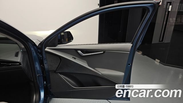 Kia Niro Signature 2022 — фото 24