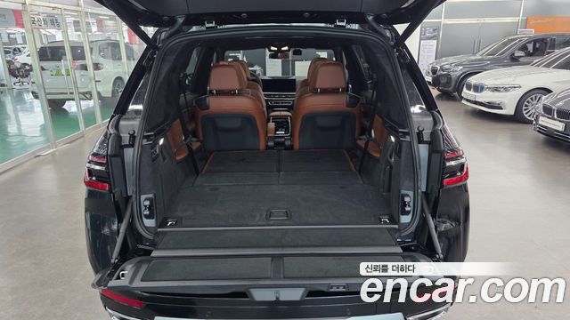 BMW X7 (G07) xDrive 40i Design Pure Excellence 6-Seater 2026 — фото 24