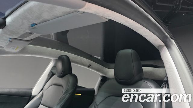 Tesla Model Y Long Range AWD 2025 — фото 19