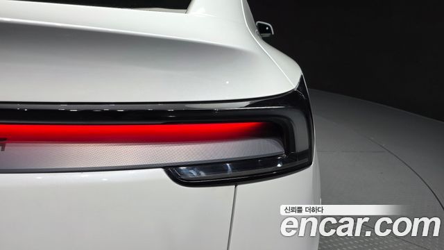 Tesla Model Y Long Range AWD 2025 — фото 23