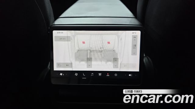 Tesla Model Y Long Range AWD 2025 — фото 30