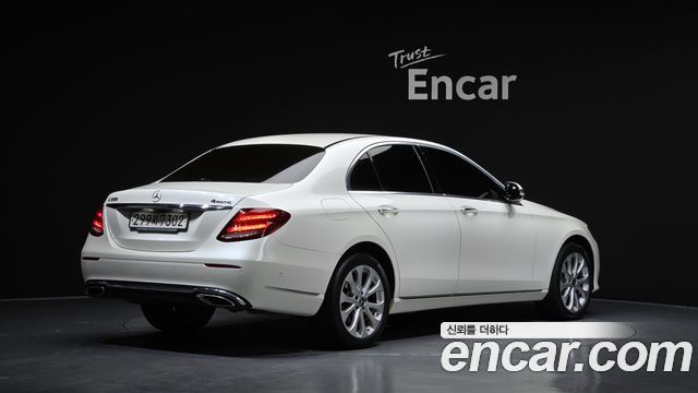 Mercedes-Benz E-Class (W213) E300 4MATIC Exclusive 2020 — фото 2