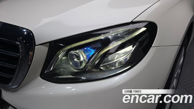 Mercedes-Benz E-Class (W213) E300 4MATIC Exclusive 2020 — фото 22