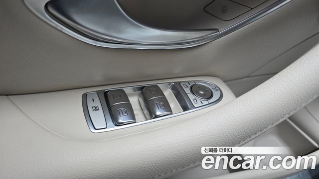 Mercedes-Benz E-Class (W213) E300 4MATIC Exclusive 2020 — фото 29