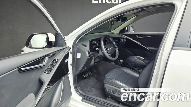 Kia Niro Signature 2022 — фото 10