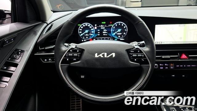 Kia Niro Signature 2022 — фото 15