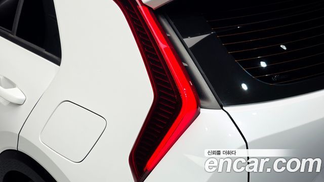 Kia Niro Signature 2022 — фото 23