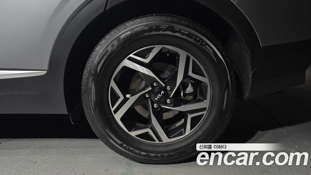 Kia Sportage (V) Diesel 2.0 2WD Prestige 2022 — фото 21