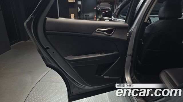 Kia Sportage (V) Diesel 2.0 2WD Prestige 2022 — фото 25