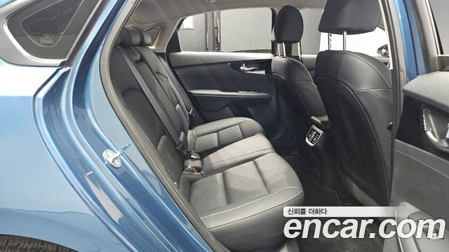 Kia K3 (II) 1.6 Prestige 2023 — фото 11