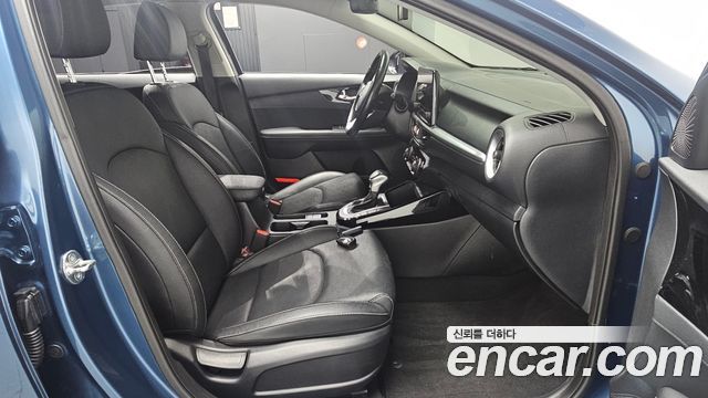 Kia K3 (II) 1.6 Prestige 2023 — фото 26