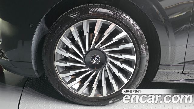 Hyundai Grandeur (GN7) 3.5 Gasoline 2WD Calligraphy 2023 — фото 5