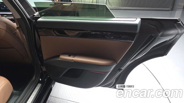 Hyundai Grandeur (GN7) 3.5 Gasoline 2WD Calligraphy 2023 — фото 25