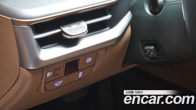 Hyundai Grandeur (GN7) 3.5 Gasoline 2WD Calligraphy 2023 — фото 28