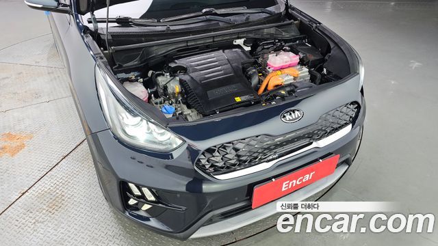 Kia Niro 1.6 HEV Noblesse Special 2020 — фото 6