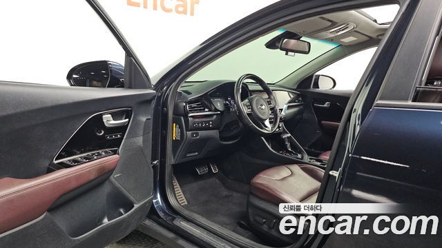Kia Niro 1.6 HEV Noblesse Special 2020 — фото 10