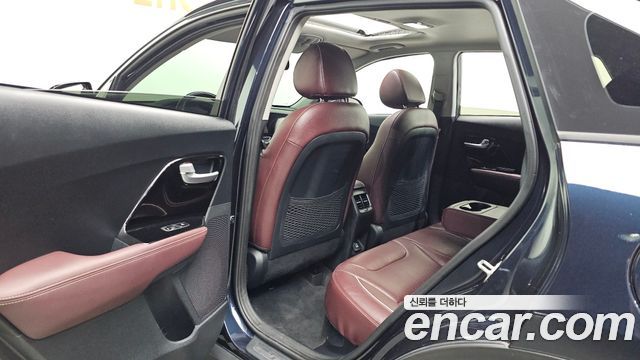 Kia Niro 1.6 HEV Noblesse Special 2020 — фото 26