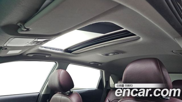 Kia Niro 1.6 HEV Noblesse Special 2020 — фото 31