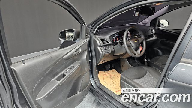 Chevrolet Spark LS 2019 — фото 10