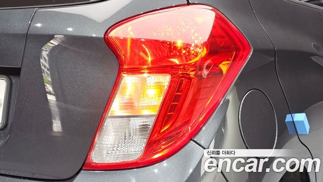 Chevrolet Spark LS 2019 — фото 23