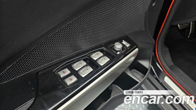 KG Mobility (SsangYong) Tivoli LX 2WD 2016 — фото 27
