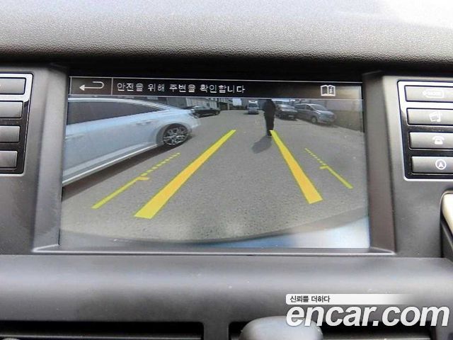 Land Rover Discovery Sport 2.0 TD4 HSE Luxury 2016 — фото 18