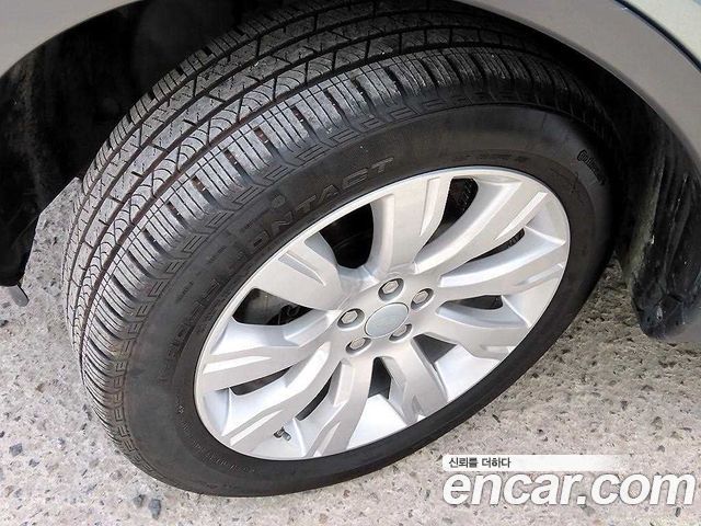 Land Rover Discovery Sport 2.0 TD4 HSE Luxury 2016 — фото 24
