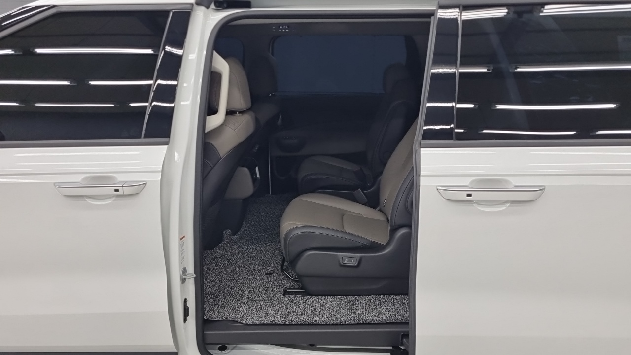 Kia Carnival (IV) HEV 9seater Nobless 2025 — фото 8