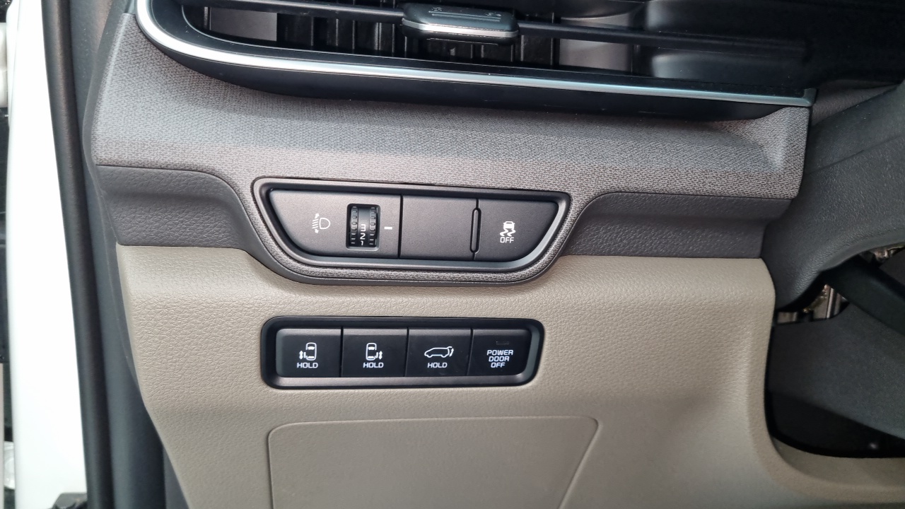 Kia Carnival (IV) HEV 9seater Nobless 2025 — фото 17