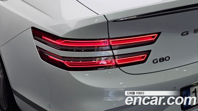 Genesis G80 (RG3) Gasoline 2.5 Turbo AWD 2025 — фото 23
