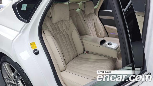 Genesis G80 (RG3) Gasoline 2.5 Turbo AWD 2025 — фото 26
