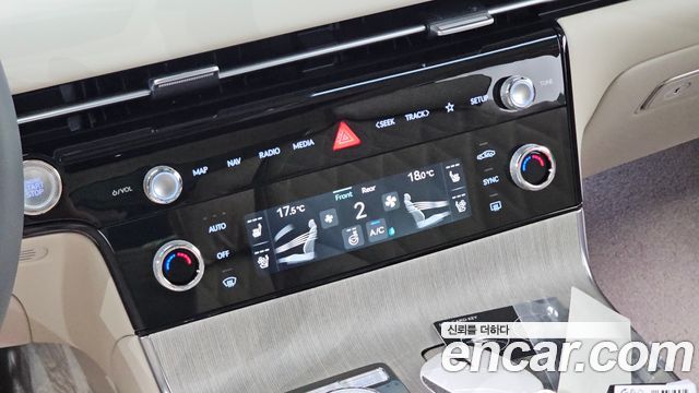 Genesis G80 (RG3) Gasoline 2.5 Turbo AWD 2025 — фото 31