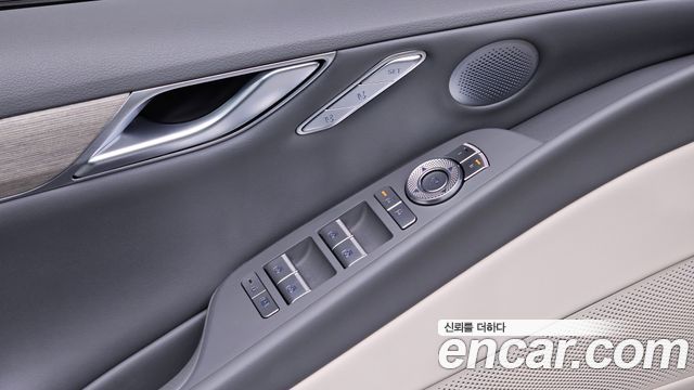 Genesis G80 (RG3) Gasoline 2.5 Turbo AWD 2025 — фото 34