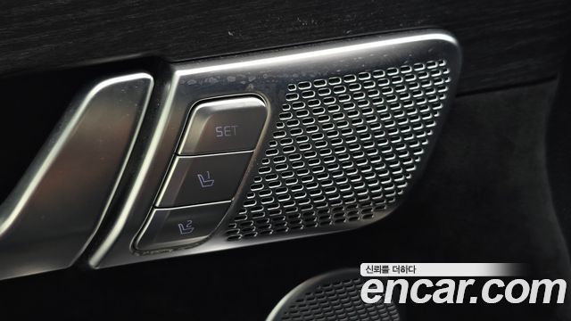 Kia Mohave The Master Diesel 3.0 4WD 6-Seater Masters Gravity 2024 — фото 34