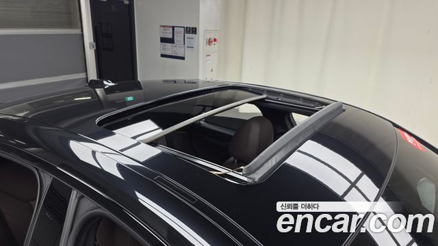 BMW i4 eDrive40 M Sports Pro 2023 — фото 19