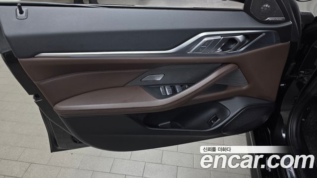 BMW i4 eDrive40 M Sports Pro 2023 — фото 24