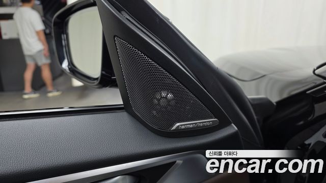 BMW i4 eDrive40 M Sports Pro 2023 — фото 28