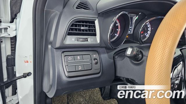 KG Mobility (SsangYong) Tivoli Armor Gear Plus 2WD 2019 — фото 18