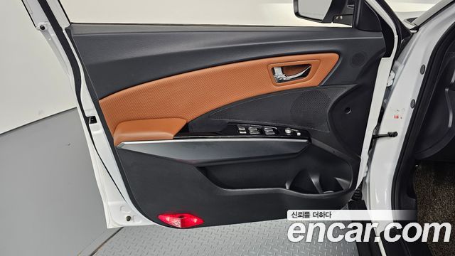 KG Mobility (SsangYong) Tivoli Armor Gear Plus 2WD 2019 — фото 24