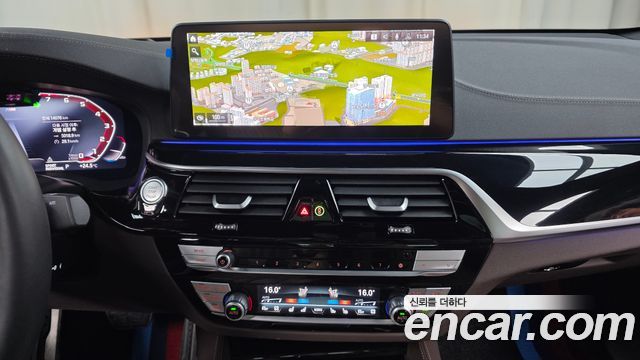 BMW 6 Series GT (G32) 630i xDrive M Sport Pro Final Edition 2024 — фото 13