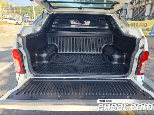 KG Mobility (SsangYong) Korando Sport Adventure 60th Edition 4WD 2015 — фото 22