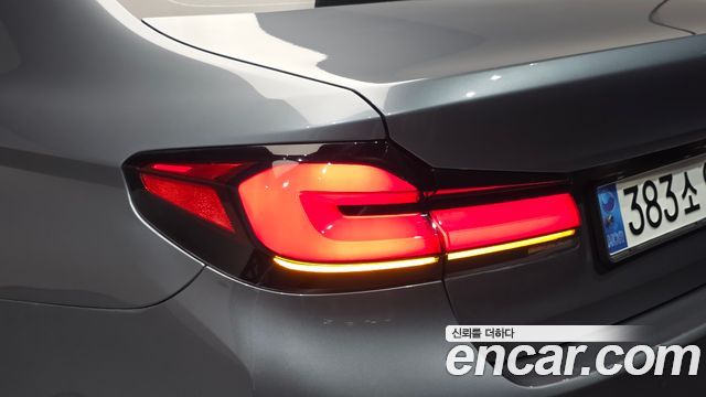 BMW 5 Series (G30) 530i M Sport Package Plus 2018 — фото 23