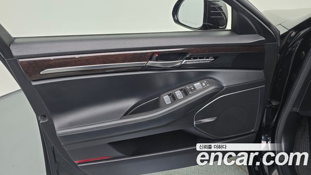 Genesis EQ900 3.3 T-GDI AWD Luxury 2017 — фото 24