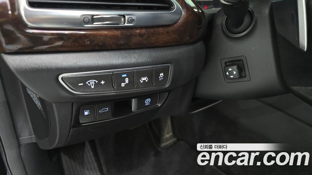 Genesis EQ900 3.3 T-GDI AWD Luxury 2017 — фото 28
