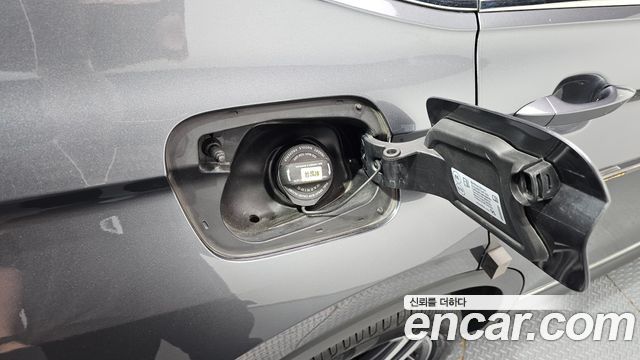 Volkswagen Tiguan Allspace 2.0 TSI Prestige 2023 — фото 33
