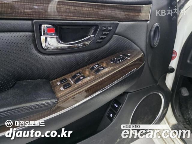 KG Mobility (SsangYong) Chairman H New Classic 500S High-Deluxe 2012 — фото 9