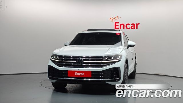 Volkswagen Touareg (III) 3.0 TDI Prestige 2024 — фото 3