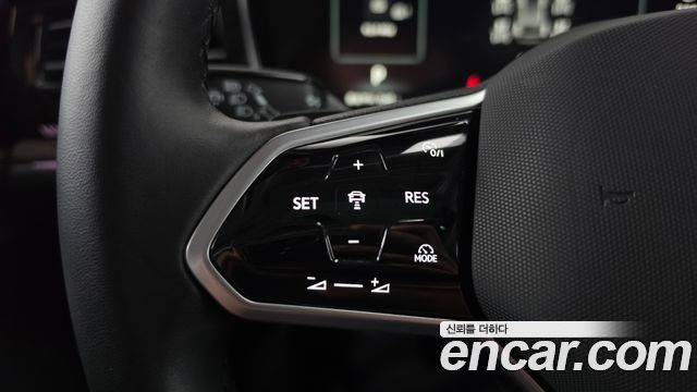 Volkswagen Touareg (III) 3.0 TDI Prestige 2024 — фото 16